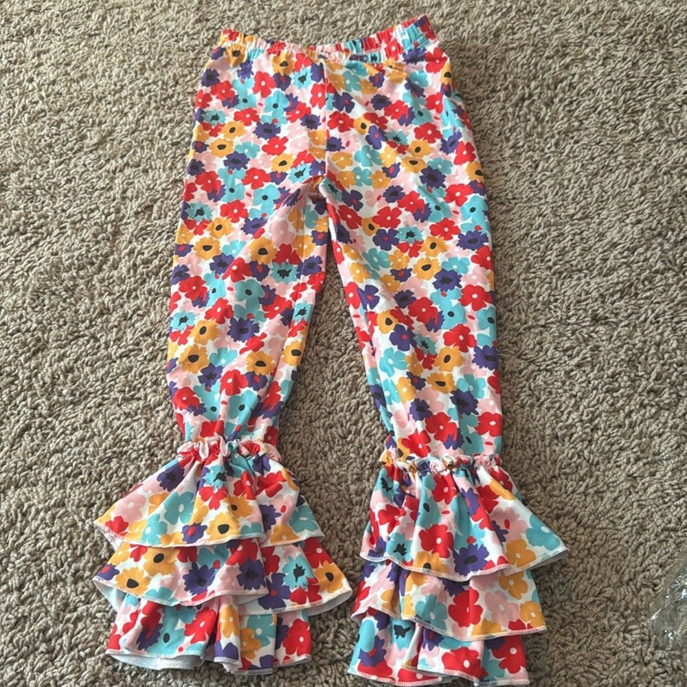 Floral ruffle pants